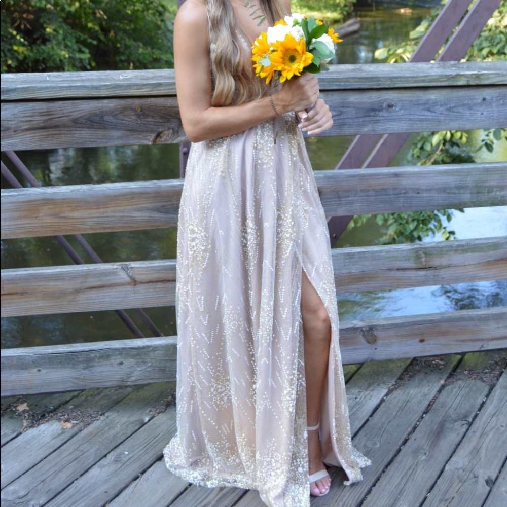 Showpo Dress - Picture 6 of 11